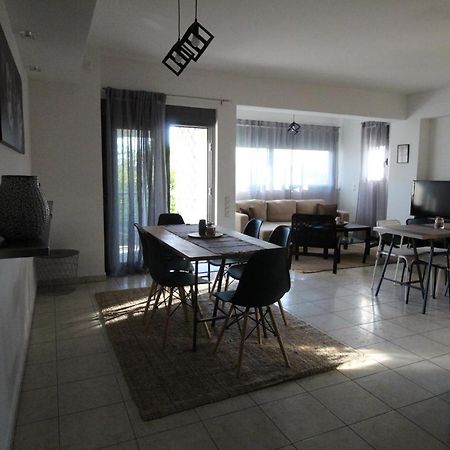 Lovely 2-Bedroom Apartment Aten Exteriör bild